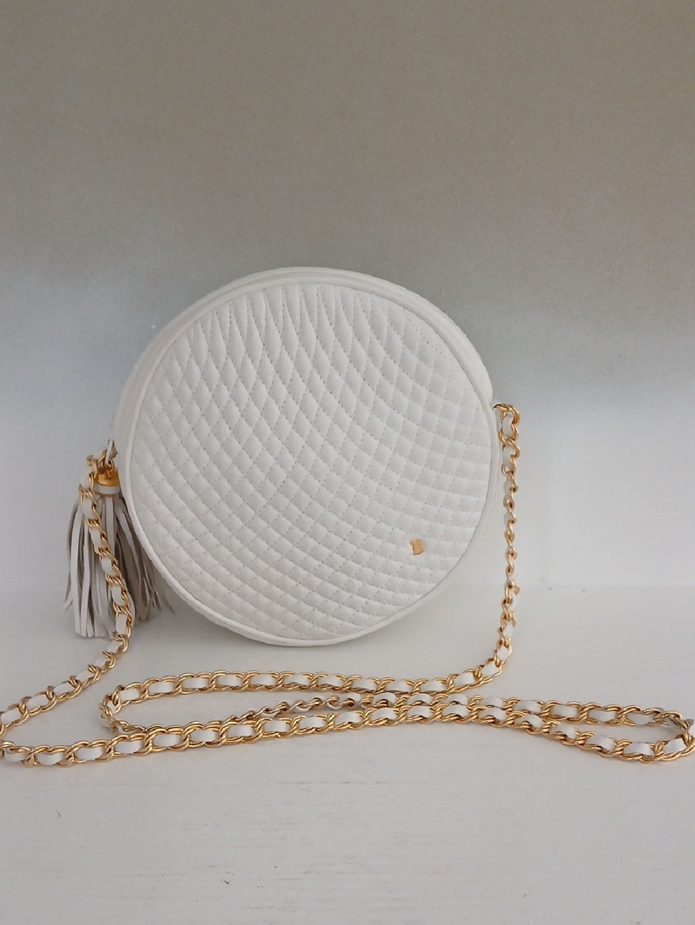Bally Vintage White Quilted Round Canteen Crossbody